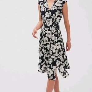 NWT Banana Republic Navy Floral Wrap Dress Women's 6